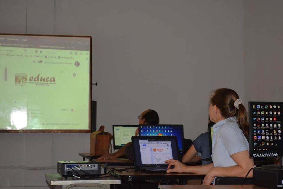 Formación docente en el uso de las TIC en el aula como un medio para ...